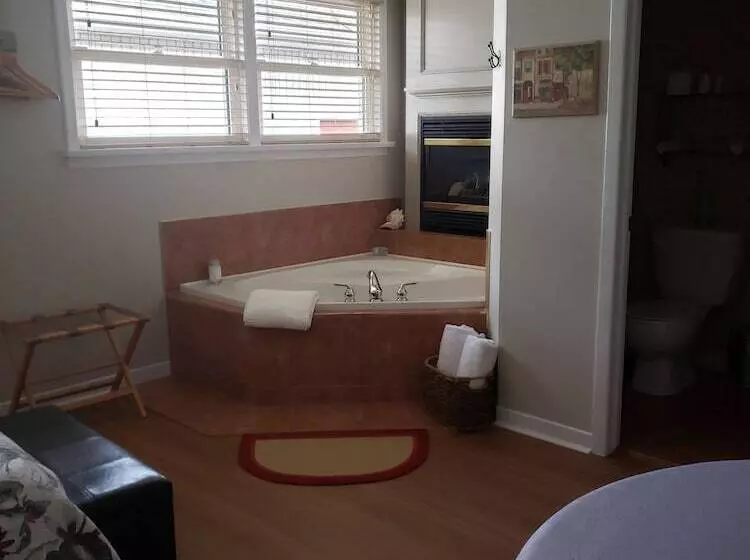 627 On King Bed And Breakfast