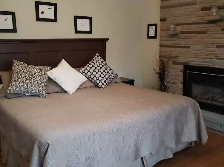 627 On King Bed And Breakfast
