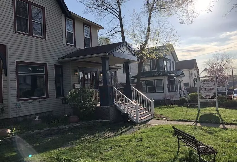 Blue Gables Bed And Breakfast