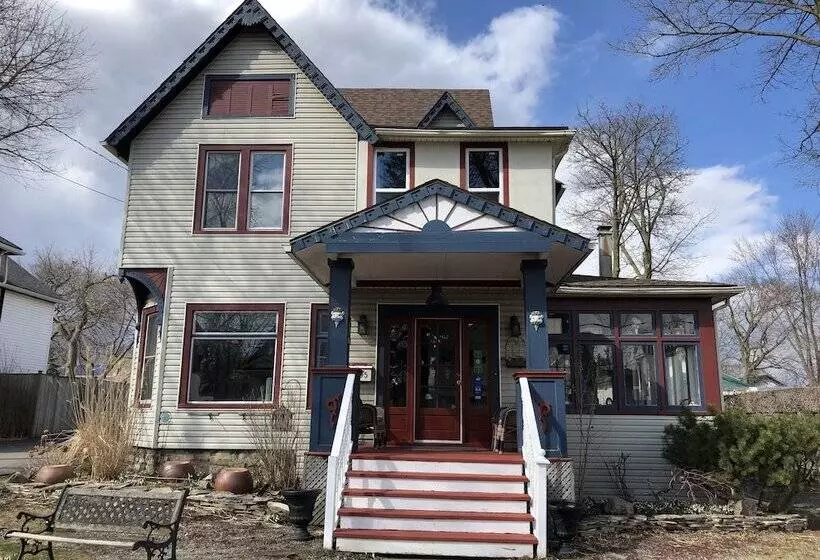 Blue Gables Bed And Breakfast