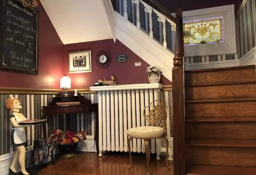 Blue Gables Bed And Breakfast