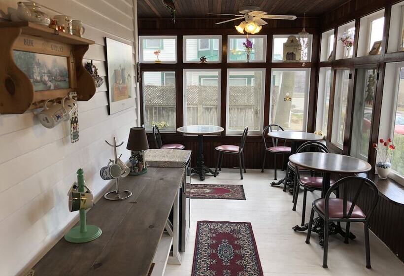 Blue Gables Bed And Breakfast