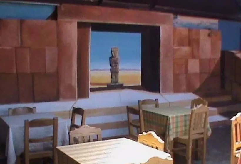 مسافرخانه Casa Colonial San Pedro