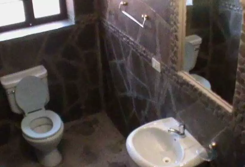 مسافرخانه Casa Colonial San Pedro