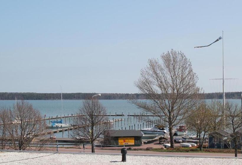 בית מלון כפרי Arkipelag