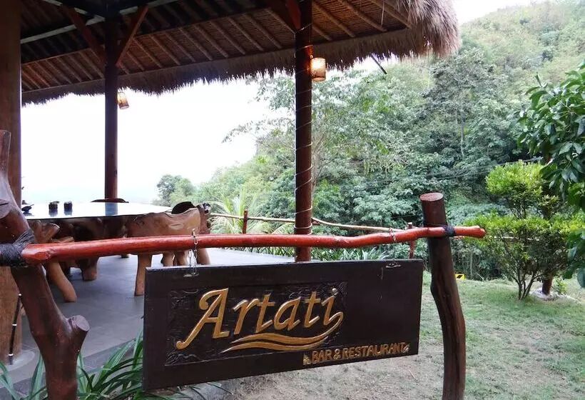 ホテル Artati Lombok Bungalows & Restaurant