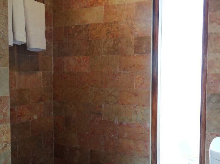 Отель Artati Lombok Bungalows & Restaurant