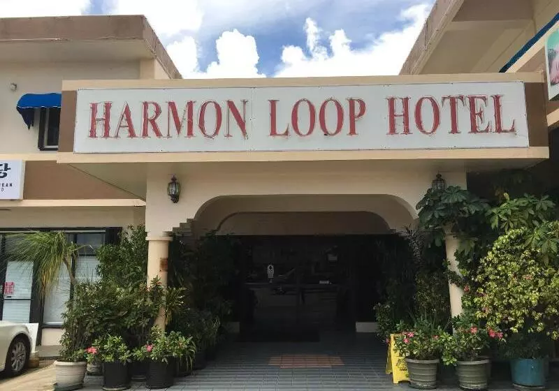 Hotel New Harmon Loop