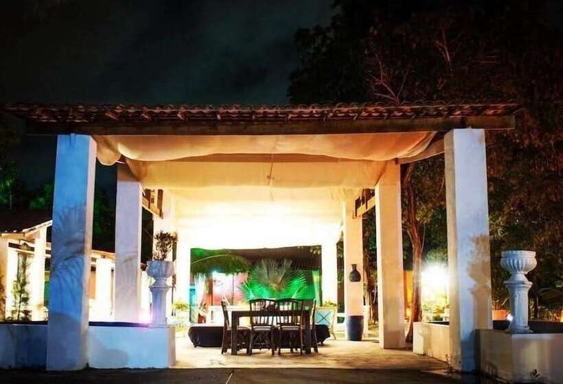 Hotel Pousada Flor Da Pipa