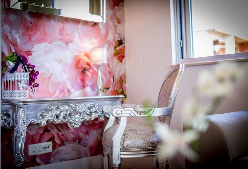 Madrugada Apartments