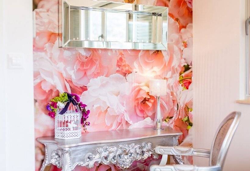 Madrugada Apartments