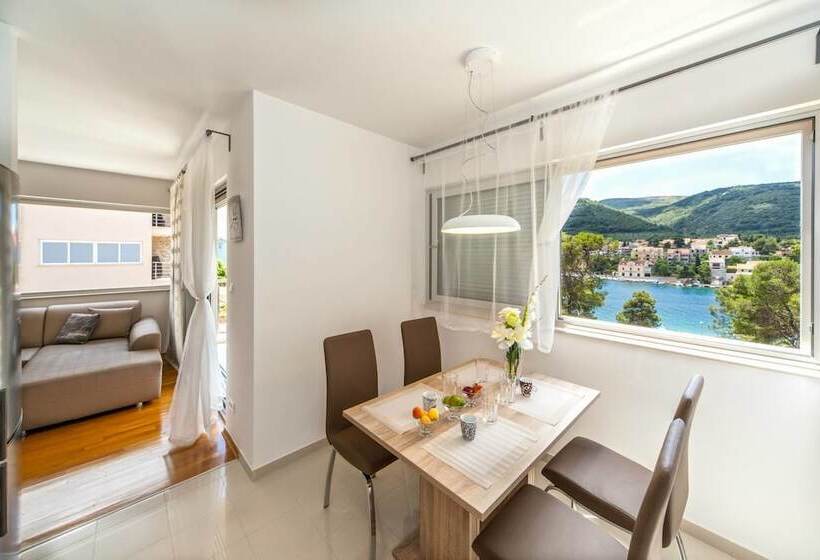 Madrugada Apartments