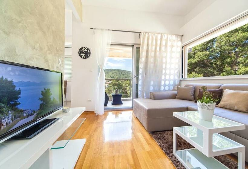 Madrugada Apartments