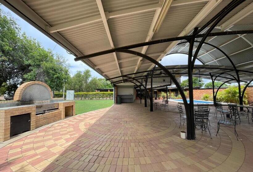 汽车旅馆 Jumbuck Motor Inn Pool Pet Friendly Section King Beds