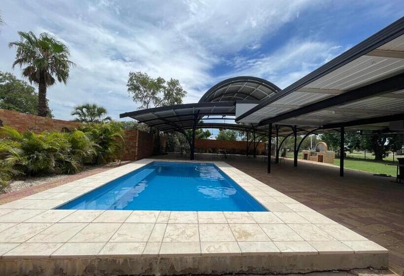 汽车旅馆 Jumbuck Motor Inn Pool Pet Friendly Section King Beds