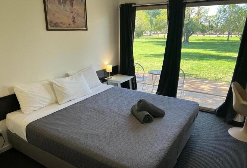 汽车旅馆 Jumbuck Motor Inn Pool Pet Friendly Section King Beds