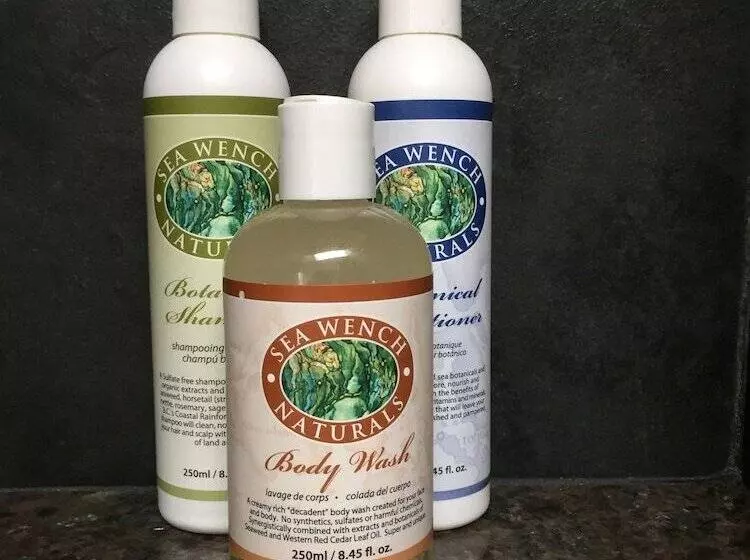 Majatalo Black Bear Guesthouse