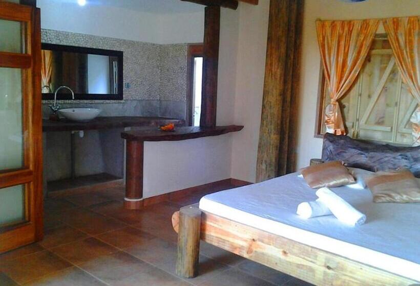 پانسیون Kaz Ladouceur