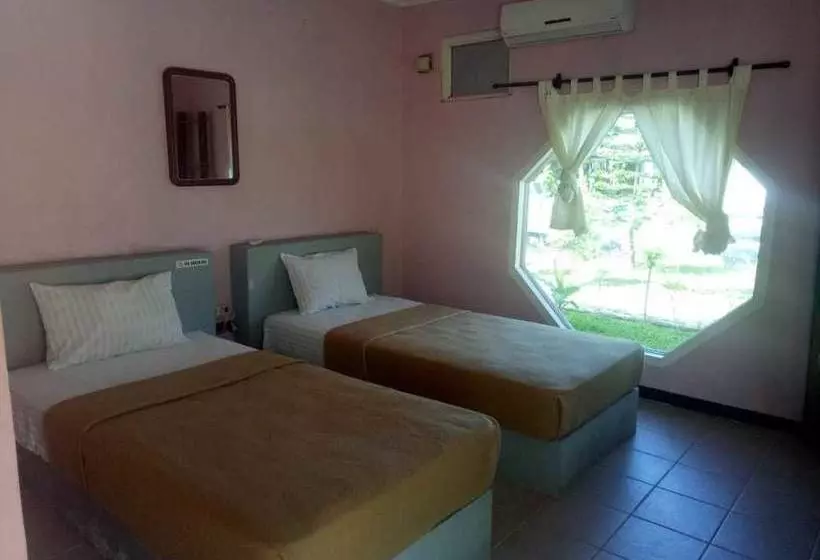 ペンション Purnama Beach Hotel Lombok