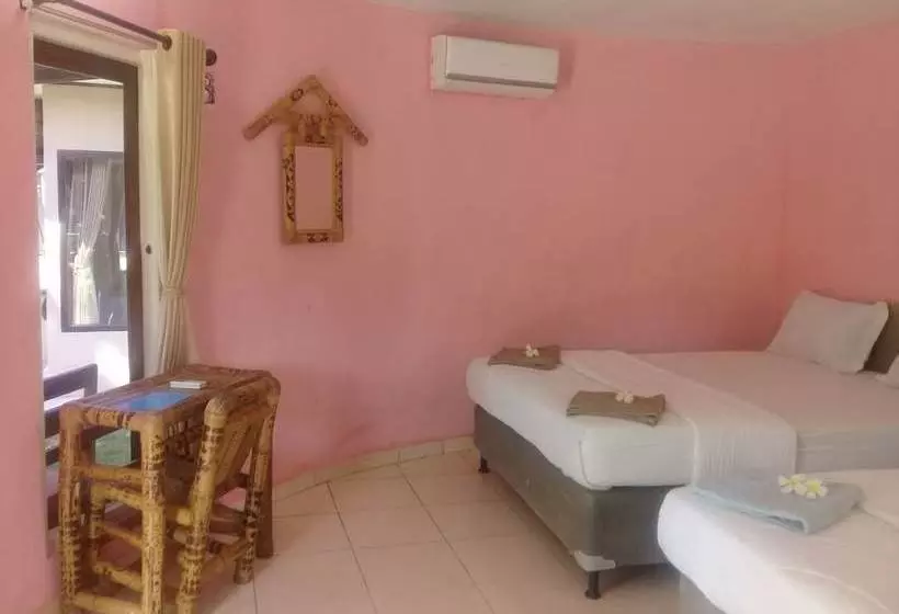 ペンション Purnama Beach Hotel Lombok