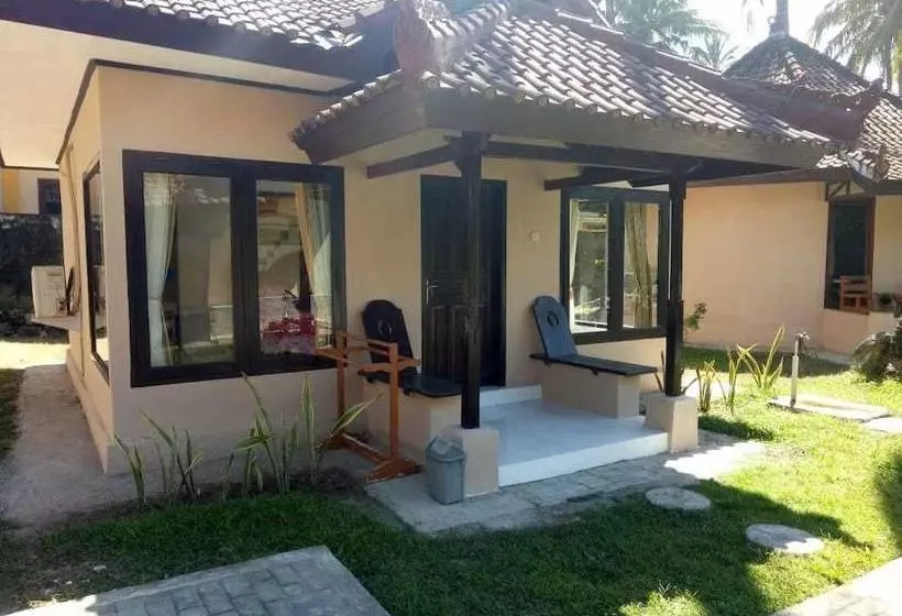 ペンション Purnama Beach Hotel Lombok