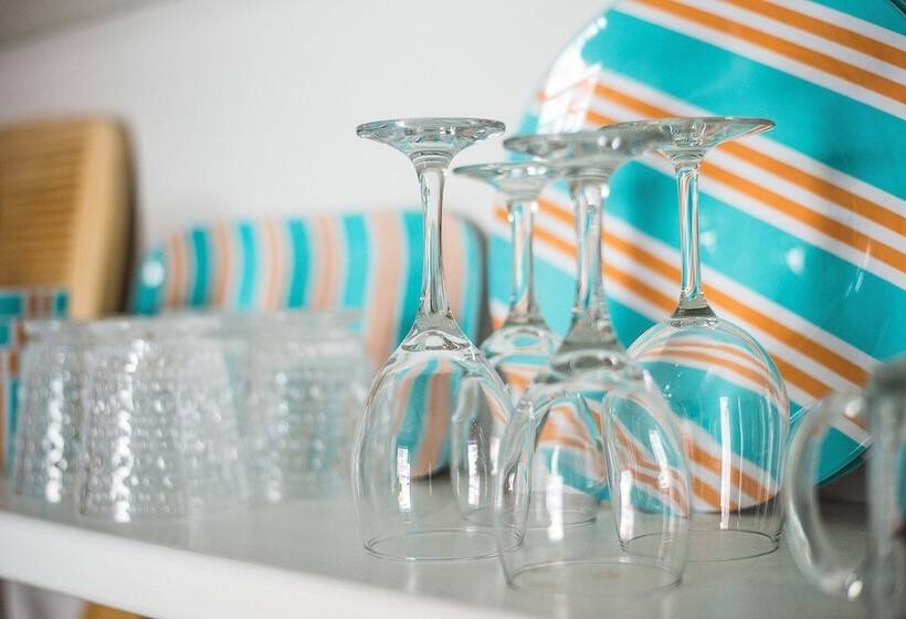 Salt Shaker Deli & Inn