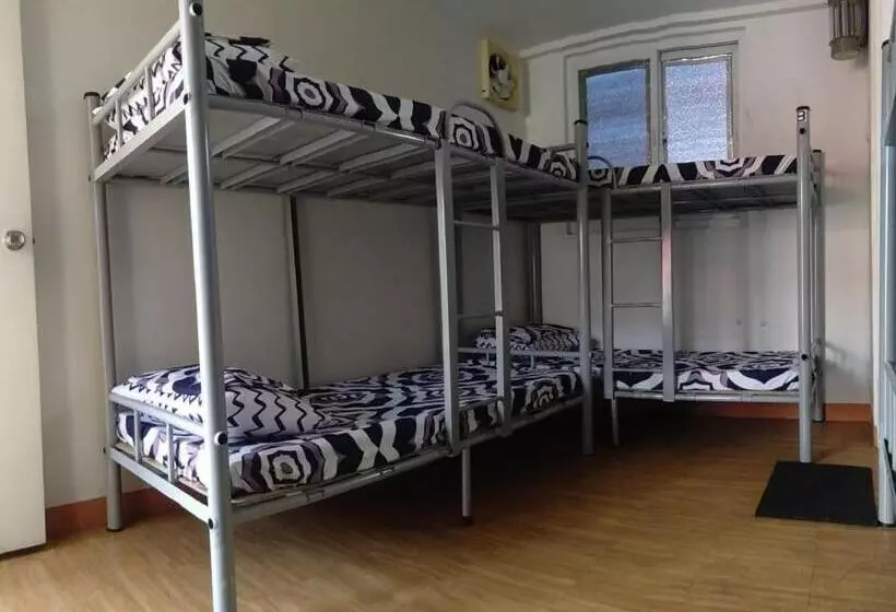 ユースホステル Mang Ben Dormitory