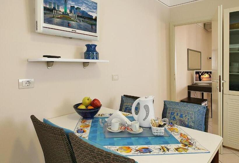 Blue Lake Residence   Bardolino