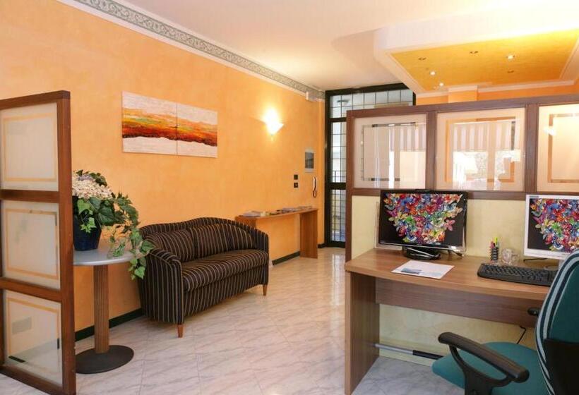 Blue Lake Residence   Bardolino