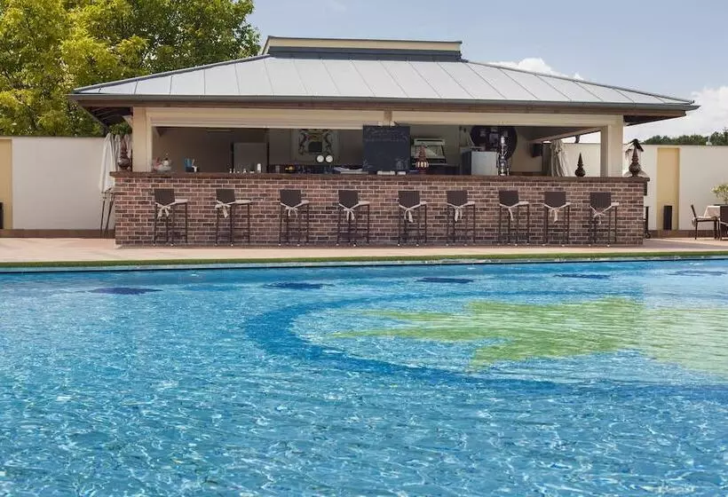 Hotelli Château Amade