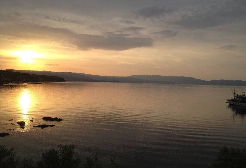 Lazaridis Luxury Apartments