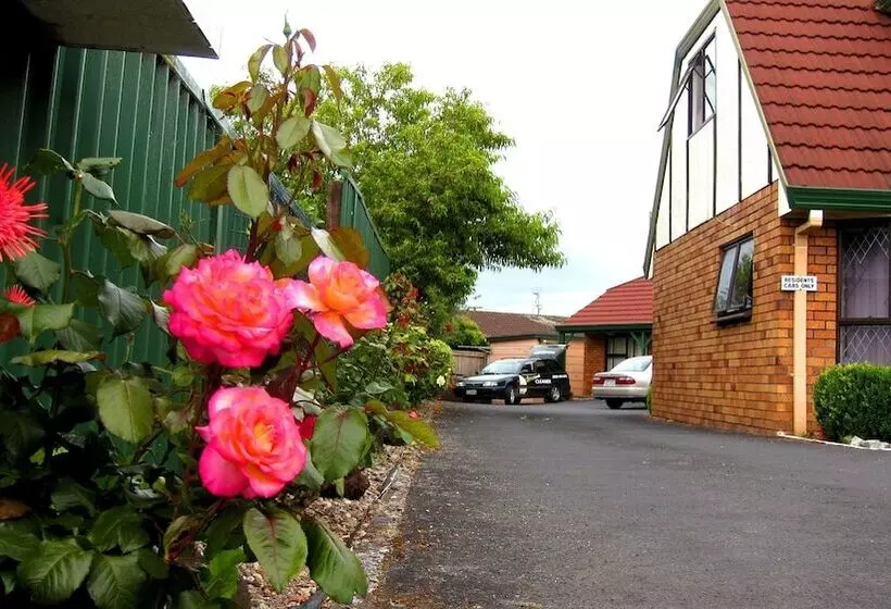 Motelli Monument Motor Lodge Papakura