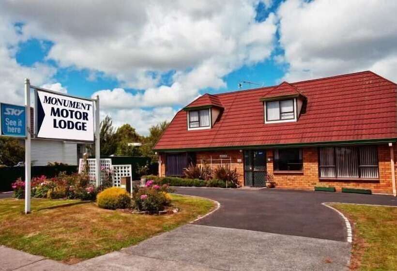 Мотель Monument Motor Lodge Papakura
