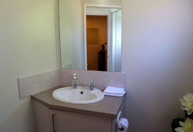 Motelli Monument Motor Lodge Papakura