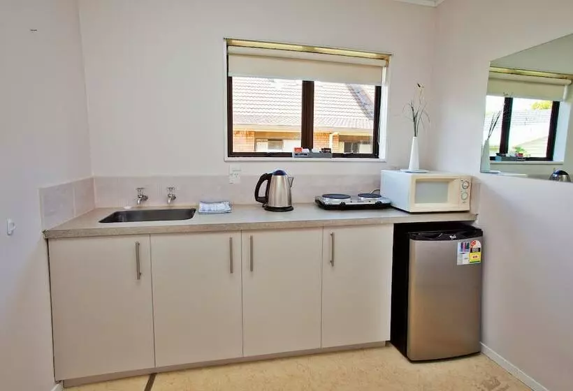 Motelli Monument Motor Lodge Papakura