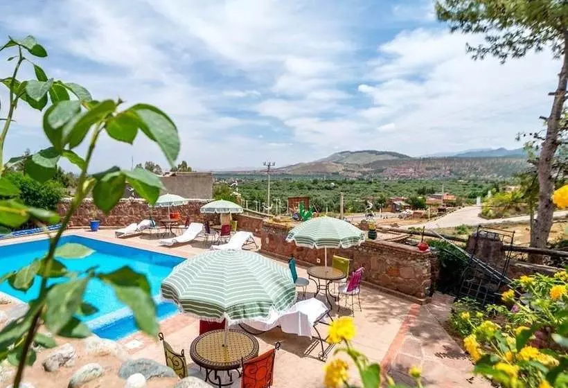 Majatalo Chez Mamouchthka