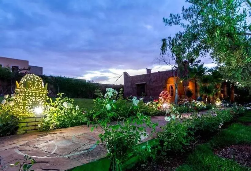 Majatalo Chez Mamouchthka