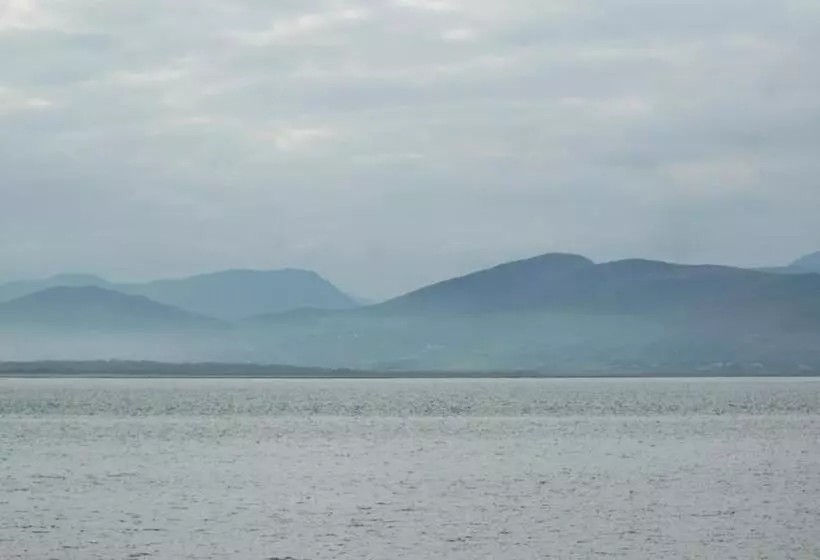 The Grove Lodge Guesthouse