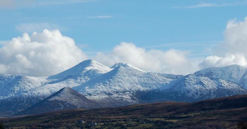 The Grove Lodge Guesthouse
