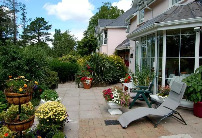 The Grove Lodge Guesthouse