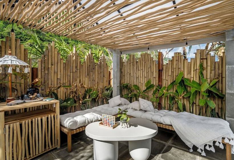 Bubble Hotel Bali Nyang Nyang Glamping