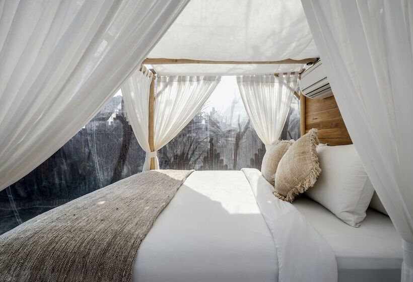 Bubble Hotel Bali Nyang Nyang Glamping