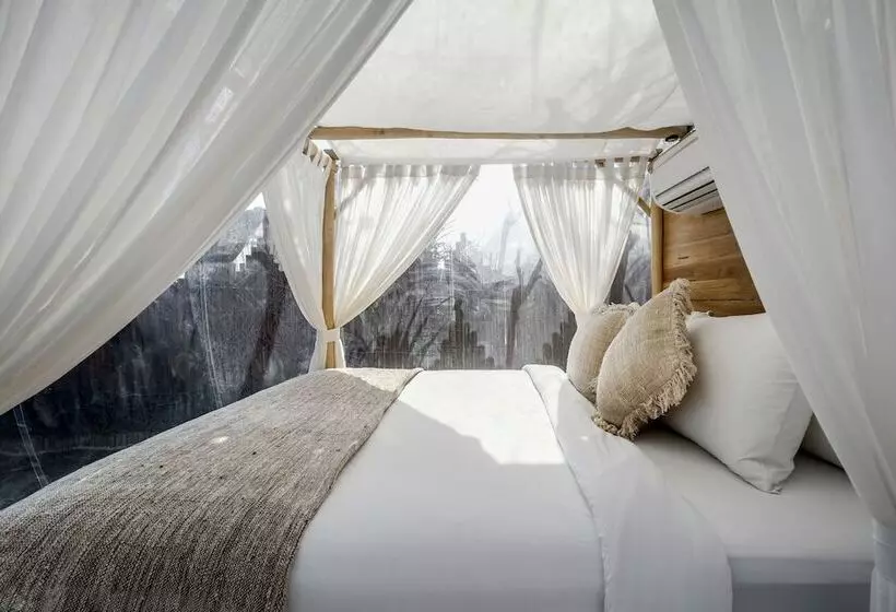 Bubble Hotel Bali Nyang Nyang Glamping