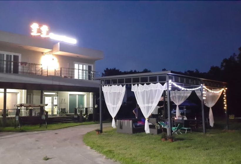 Cool Cool House Hostel