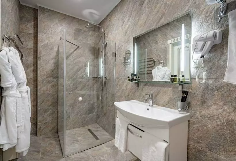 ホテル Imperial Palace