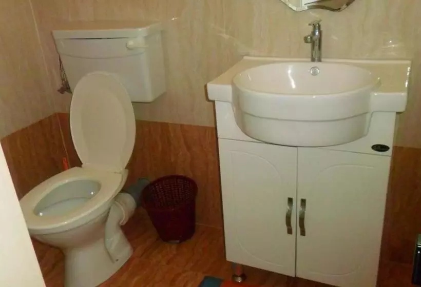 هتل Auberge Les Lilas