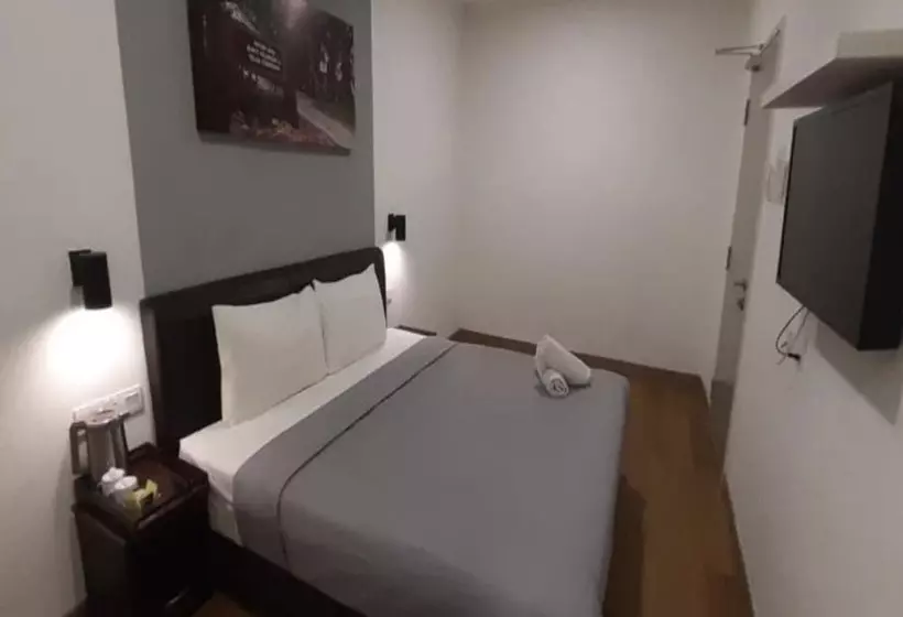 هتل Carlton Inn Bukit Ubi