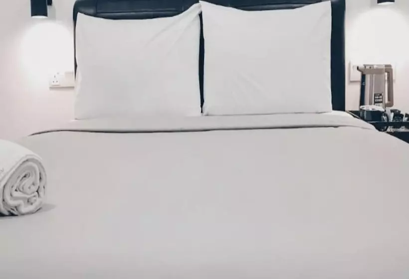 هتل Carlton Inn Bukit Ubi