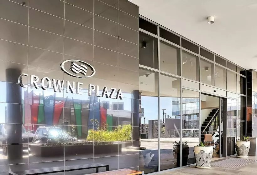 ホテル Crowne Plaza Residences Port Moresby, An Ihg