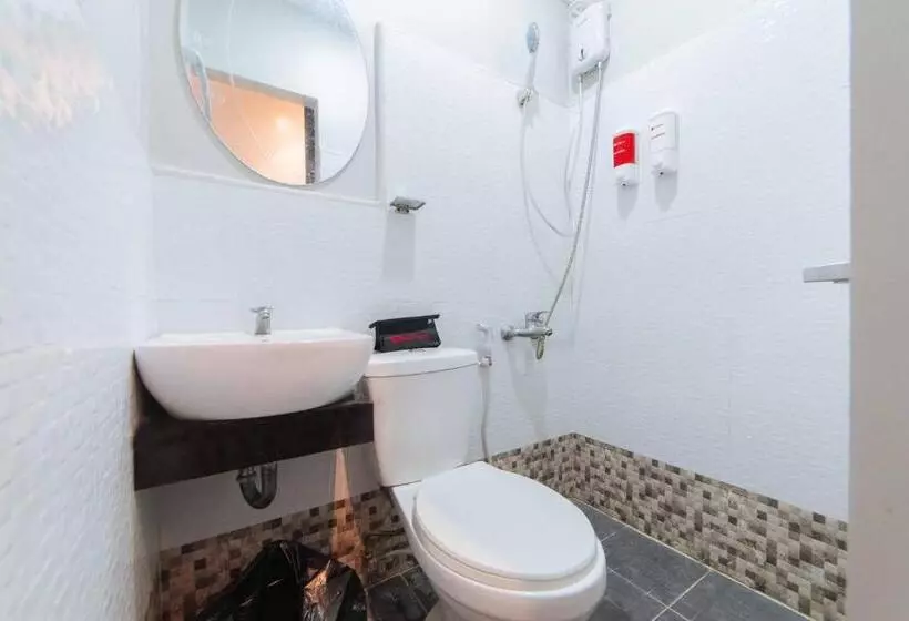 Hotelli Reddoorz Near G Mall Bajada